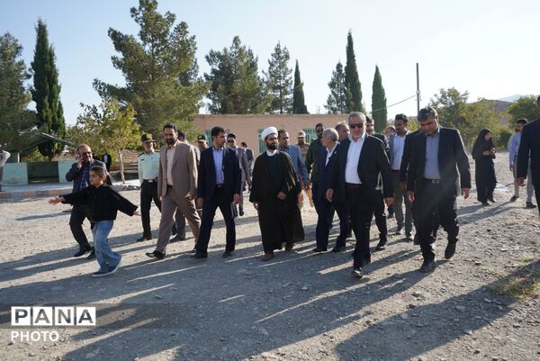 بازدید وزیر آموزش و پرورش از اردوگاه الغدیر شهرستان نهبندان