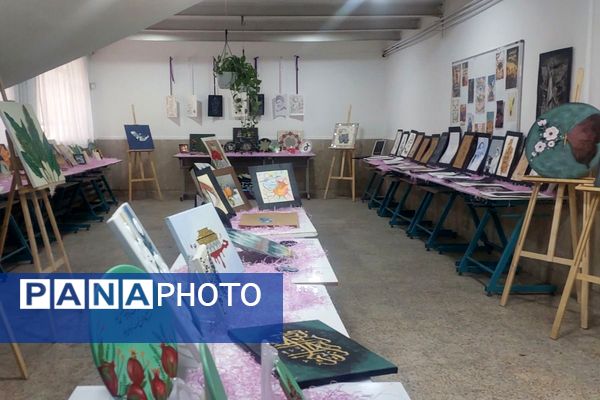 همدلی دانش‌آموزان، اولیاء و معلمان در جشن خلاقیت هنرستان کارآفرینان بهارستان دو