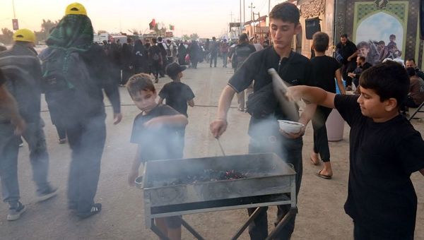  پیاده‌روی اربعین از نجف تا کربلای معلی 