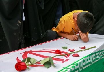 حقوق فرزندان شهدا دوباره به حساب مادران واریز می‌شود