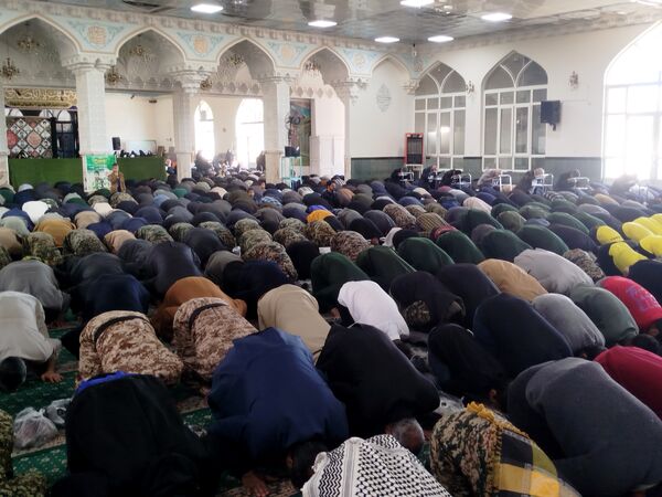  نماز جمعه شهرستان کاشمر با حضور پیکر شهید گمنام 