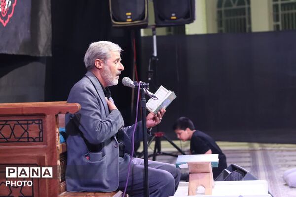  مراسم دهه سوم محرم و بزرگداشت «رهبر شهید» در ابرکوه