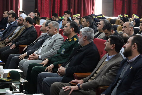 آیین نواختن زنگ انقلاب در آذربایجان غربی