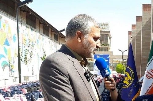 معلمان، مددکاران واقعی جامعه‌اند 