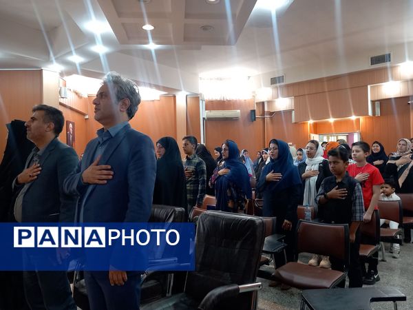 اختتامیه جشنواره سفیران سلامت،یاریگران زندگی ونوجوان سالم دردبیرستان دوره اول آرمینه مصلی نژاد