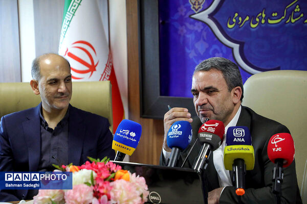 نشست خبری رئیس سازمان مدارس و مراکز غیردولتی و توسعه مشارکت‌های مردمی 