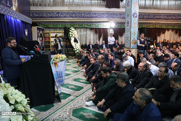 مراسم بزرگداشت رهبر شهید انقلاب و شهدای جنگ تحمیلی