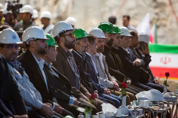 ورود دستگاه مکانیزه  TBM به ایستگاه مترو ابن سینا اصفهان