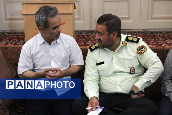 مسئولان قضایی زنجان پای درد دل مردم