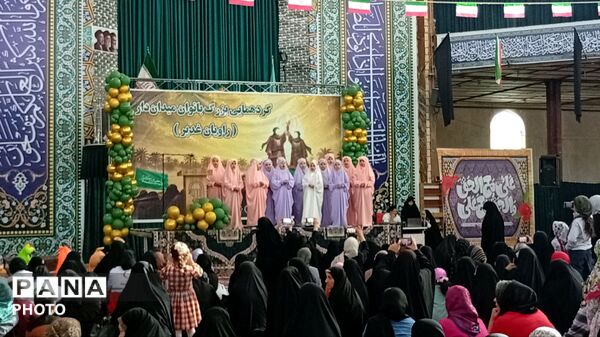 گردهمایی بزرگ بانوان میدان‌دار در مصلای حضرت ابوالفضل(ع) شهرستان ملایر