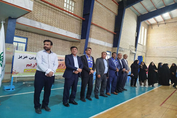 اردوی تمشک دختران شهرستان‌های جنوبی استان بوشهر در کنگان
