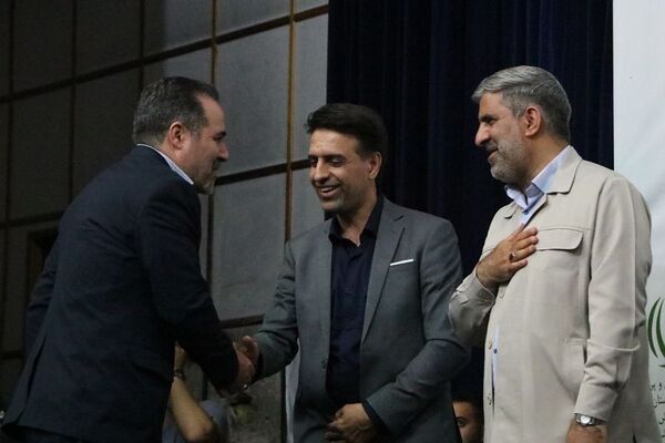 مراسم تجلیل از دانش‌آموزان مقام‌آور مسابقات جهانی، آسیایی و کشوری شهرستان ری