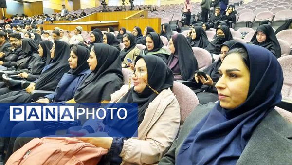 آیین تجلیل از برترین‌های کشوری فرهنگیان و دانش‌آموزان کهگیلویه و بویراحمد در یاسوج