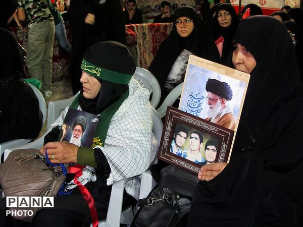 مراسم گرامیداشت آقای شهید ایران و یادبود شهدای شهرستان فلاورجان در اردوگاه شهید بهشتی اصفهان