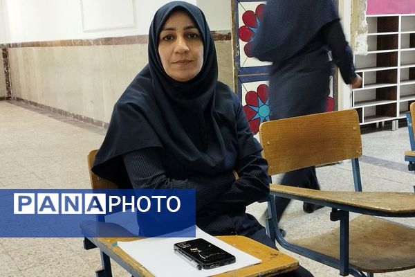 برگزاری مینی دوره هوش مصنوعی در دبیرستان حکمت بهارستان‌دو