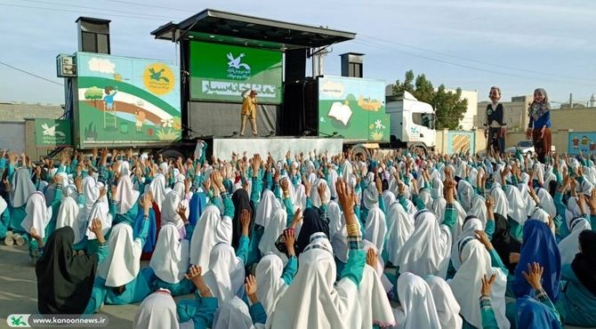 تماشاخانه سیار کانون مهمان کودکان و نوجوانان سیستان و بلوچستان می‌شود