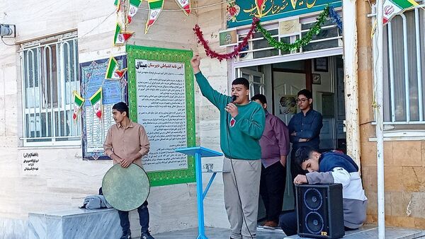 مراسم میلاد حضرت ابوالفضل(ع) در دبیرستان میثاق
