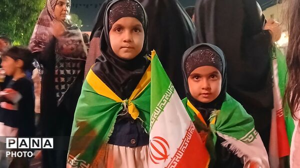 گوش به فرمان رهبریم