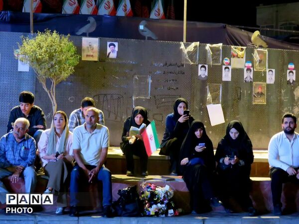 میدان انقلاب؛ جغرافیای همدلی در سایه سار نام میهن
