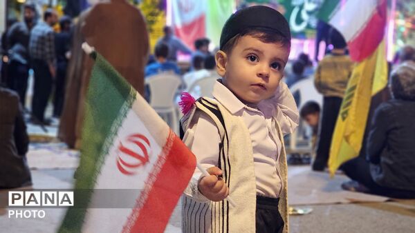 مهمانی بزرگ خیابانی عید سعید غدیر خم در فارسانِ 
