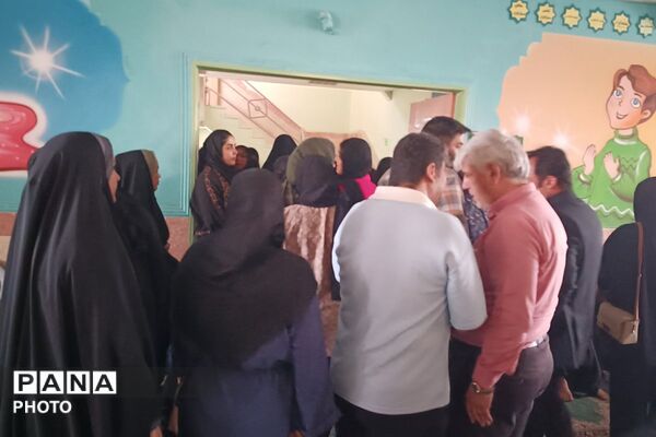 مجمع انجمن اولیا و مربیان دبستان علامه طباطبایی با رویکرد تحکیم پیوند خانه و مدرسه