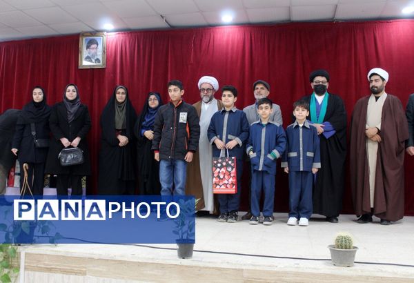 تقدیر از برگزیدگان مسابقات قرآن، عترت و نماز در گلوگاه 