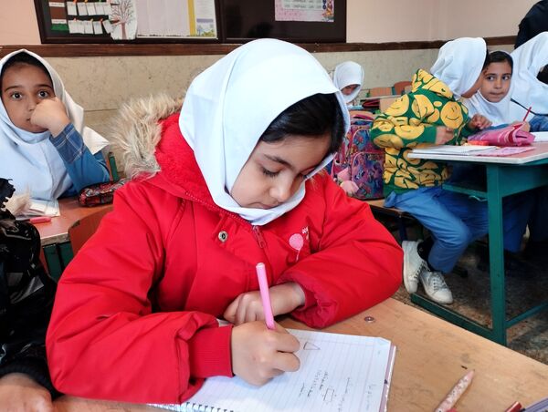 اجرای طرح حامی با حضور جهادی آموزگاران ملاردی  برای جبران ضعف درسی دانش آموزان ابتدایی 
