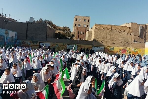 مدرسه سیدمهدی موجانی میزبان فرزندان شهید کریم نجف قلی زاده