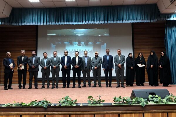 برگزاری جلسه مدیران با حضور فعال مسئولان آموزش و پرورش و اداره کل شهرستانهای تهران در ناحیه دو شهرری