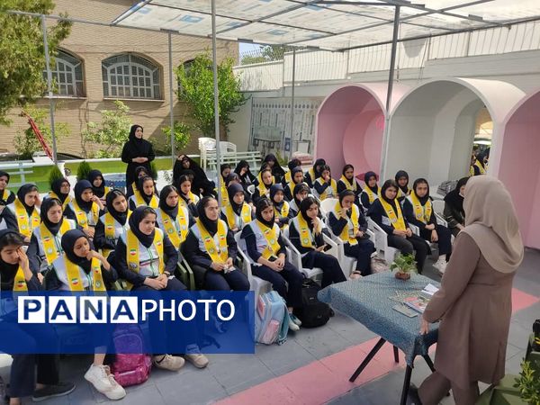 اردوی آموزشی مهارتی پیشتازان دختر آموزش و پرورش ناحیه ۳