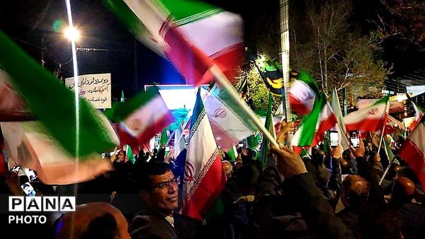 تشییع پیکر شهید رضا روزگرد در نیشابور