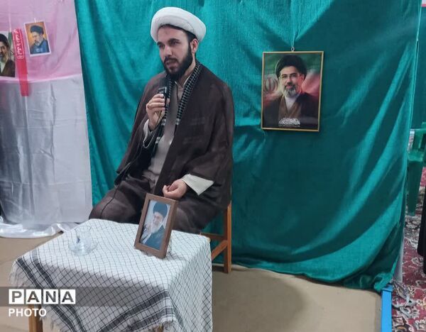  رنگین‌کمانِ ذهن در میدانِ مشقِ مبارزه شهر لالجین 