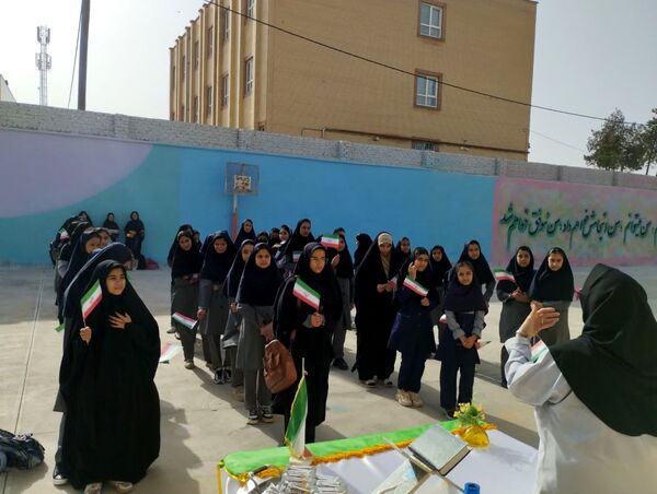  جشن جوانه ها در دبیرستان رفعت کاشمر