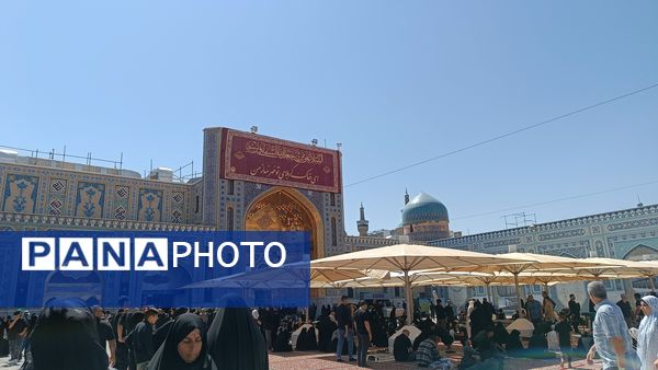 مراسم پیاده‌روی جاماندگان اربعین از میدان پانزده خرداد تا حرم مطهر رضوی