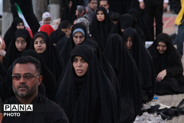 لحظه تحویل سال در پارک دفاع مقدس یزد