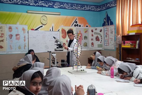 آشنایی دانش‌آموزان با دنیای علم در پژوهش‌سرای فرهنگ