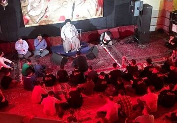 حک کلمه شهید روی سنگ قبر پسرم، آرزویش بود