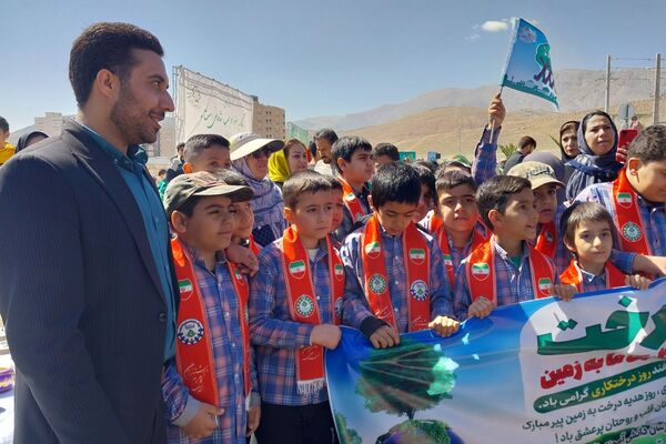 آئین بزرگداشت روز ملی درختکاری در شیراز 