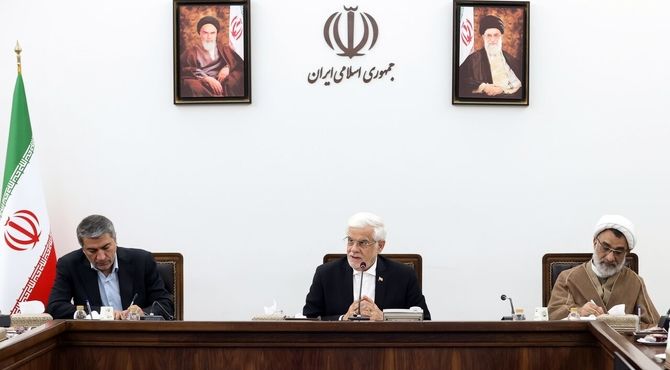 عارف: اقتصاد دیجیتال در اولویت قرار گیرد/ لزوم تجدیدنظر در اداره دانشگاه ها