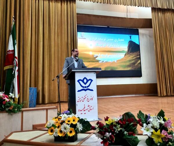 برگزاری جلسه آموزشی مشاوران استان البرز با محور تبیین برنامه‌های حوزه مشاوره در کانون شهید فهمیده کرج