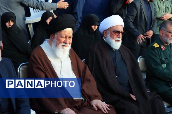 نخستین سالگرد خادم‌الرضا (علیه‌السلام) شهید آیت‌الله سید ابراهیم رئیسی در عرصه میدان شهدا مشهد 