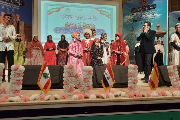 آیین نکوداشت دانش‌آموختگان بین‌المللی دانشگاه‌های ایران در دانشگاه شیراز