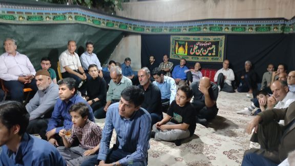 روضه خانگی در یکی از خانه کهن شهرستان کاشمر