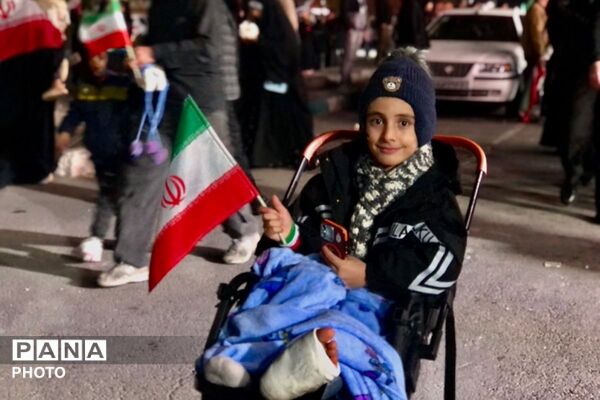 یادبود شهدا و تجدید پیمان مردمی