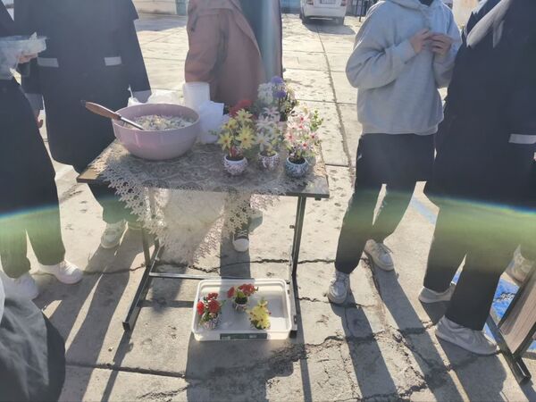 بازارچه کارآفرینی در دبیرستان شاهد ریحانه