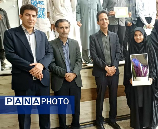 درخشش دانش‌آموزان نخبه قلعه‌گنج در جشن تقدیر کانون قلم‌چی