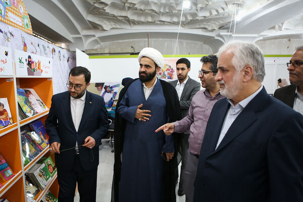 بازدید معاون پرورشی و فرهنگی وزارت آموزش و پرورش از سی‌وپنجمین نمایشگاه بین‌المللی کتاب تهران