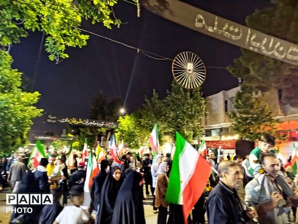 مردم در کنار هم، شب های همیشگی را رقم می زنند