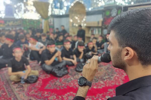 دوازدهمین دوره سوگواری سراسری احلی من العسل با حضور نوجوانان حسینی در شهرستان قرچک 