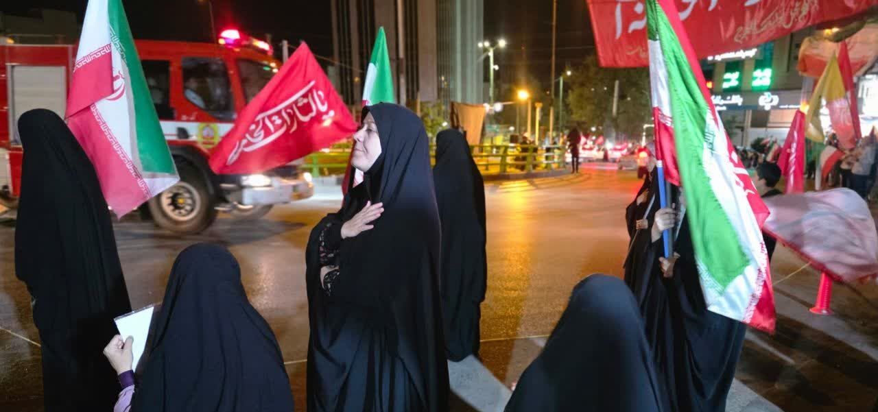 اجتماع قلوب همدانی ها در میدان بعثت
